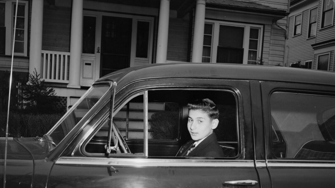 Sensitive Skin Care: Nurturing Gentle and Effective Solutions